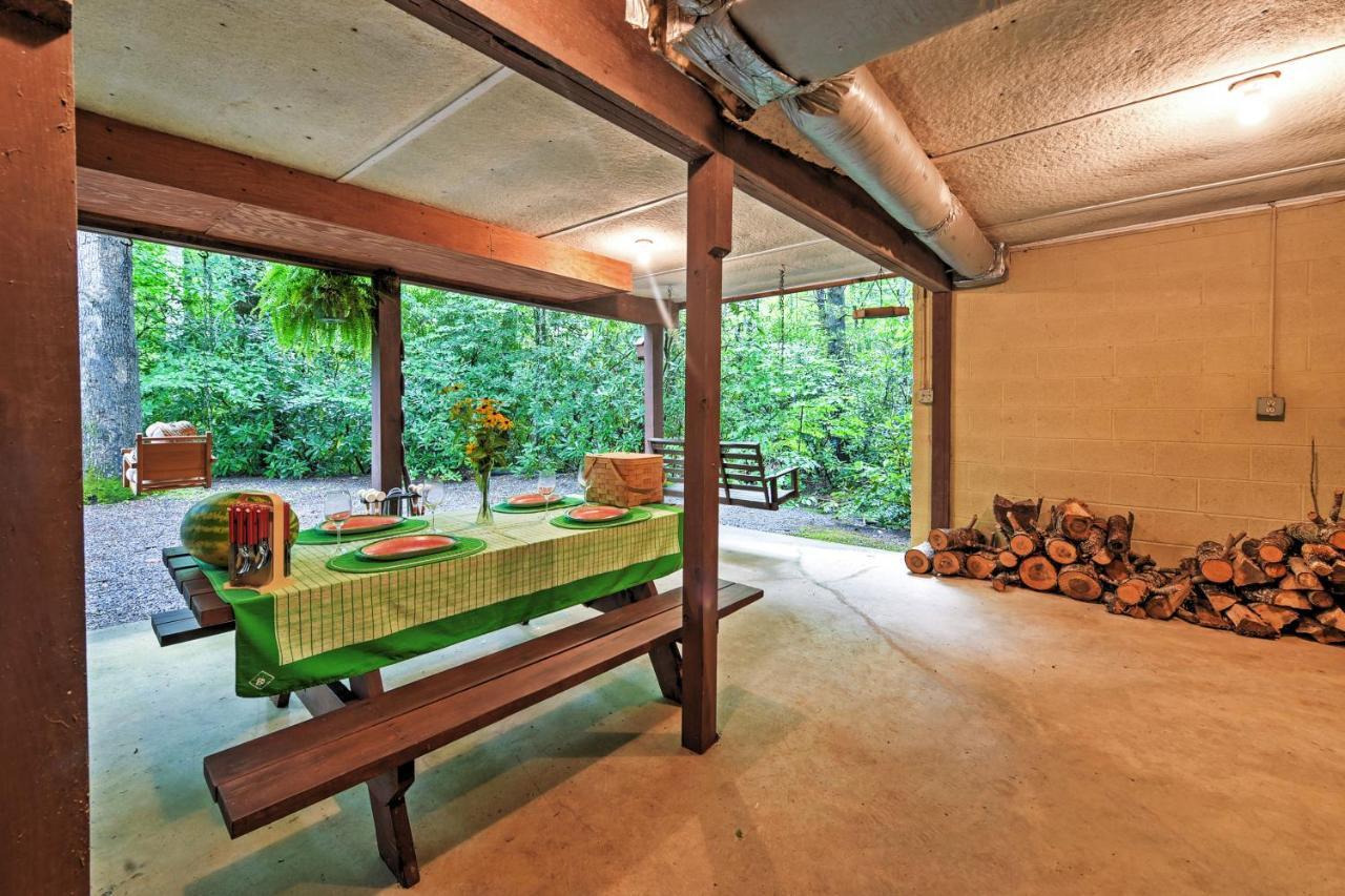 Serene Creekside Cottage Near Asheville Fire Pit Candler Exterior photo